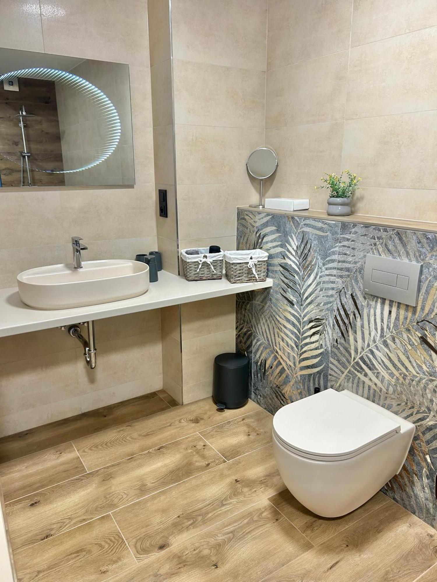 Apartment Dita Κάρλοβι Βάρι Εξωτερικό φωτογραφία