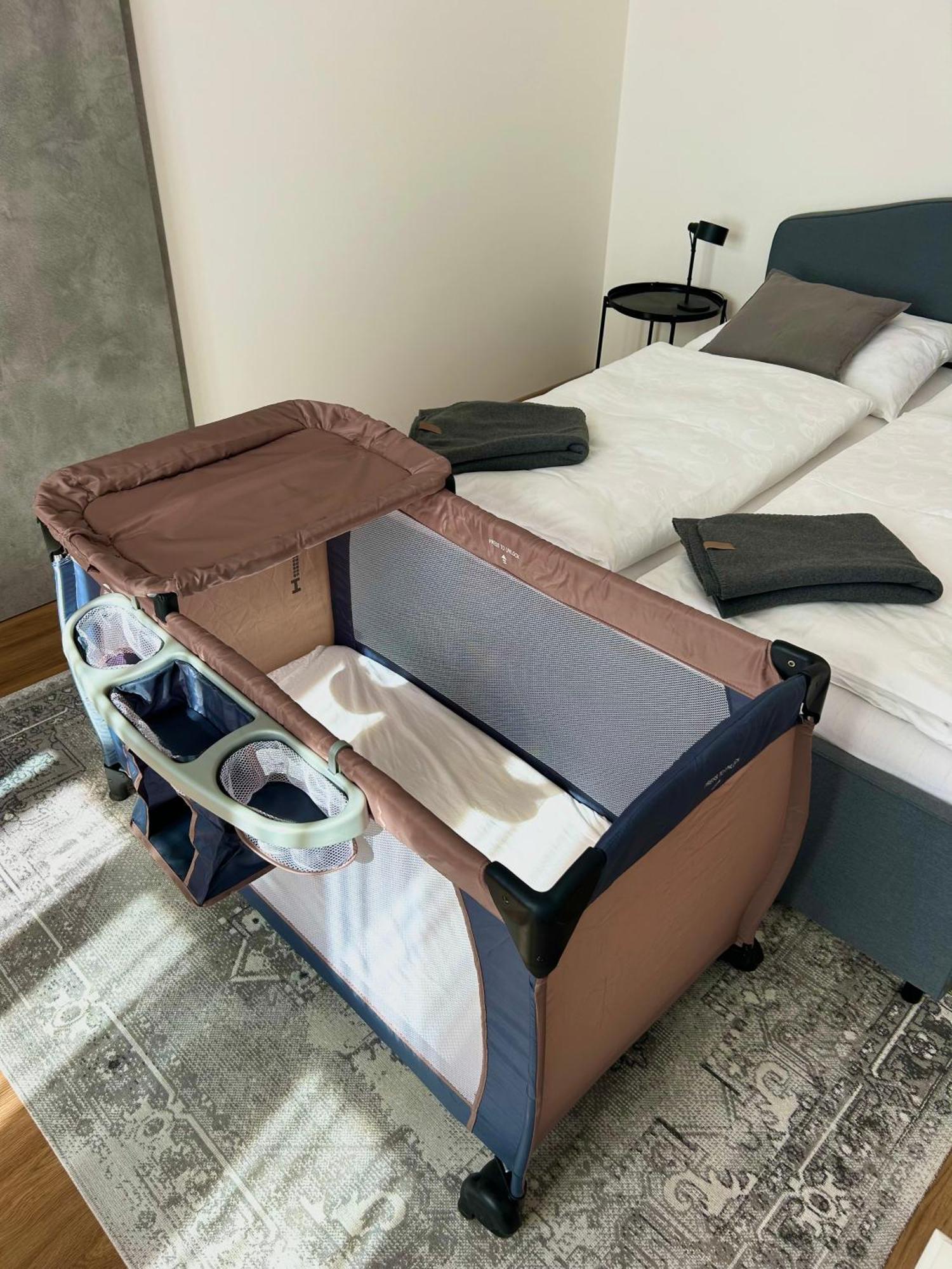 Apartment Dita Κάρλοβι Βάρι Εξωτερικό φωτογραφία
